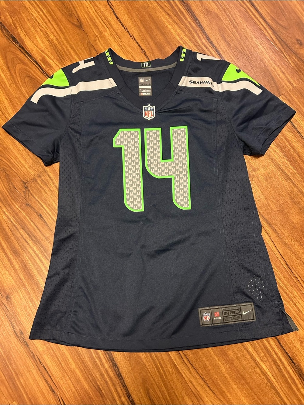 Nike Seattle Seahawks DK Metcalf #14 Jersey M On Field